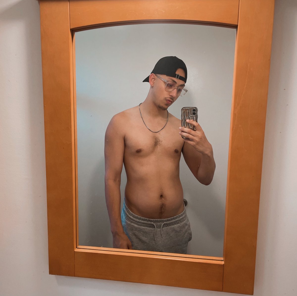 offtaylorgray's tweet image. Mar 11 - Apr 11

#75Hard