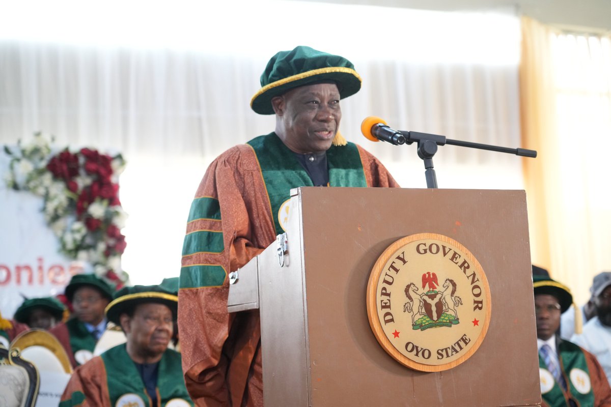 tech_uofficial's tweet image. Today, our university held its 3rd and 4th Convocation ceremony, conferring degrees on 310 graduating students. The event was marked by pride, joy, and inspiration as 70 outstanding students were awarded First Class Honours.  
#convocation #TECHU @oyostategovt