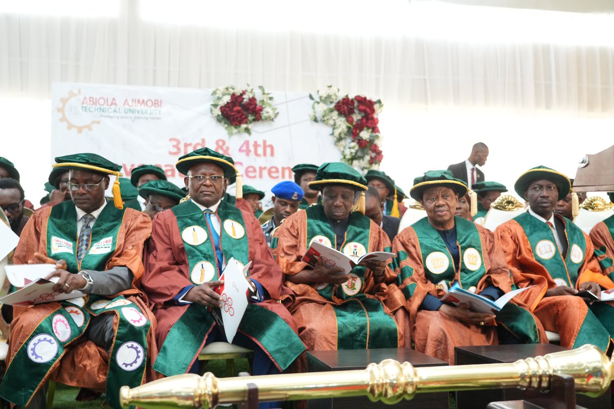 tech_uofficial's tweet image. Today, our university held its 3rd and 4th Convocation ceremony, conferring degrees on 310 graduating students. The event was marked by pride, joy, and inspiration as 70 outstanding students were awarded First Class Honours.  
#convocation #TECHU @oyostategovt