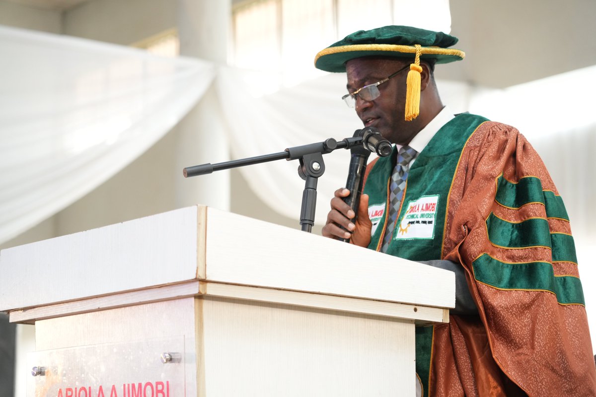 tech_uofficial's tweet image. Today, our university held its 3rd and 4th Convocation ceremony, conferring degrees on 310 graduating students. The event was marked by pride, joy, and inspiration as 70 outstanding students were awarded First Class Honours.  
#convocation #TECHU @oyostategovt
