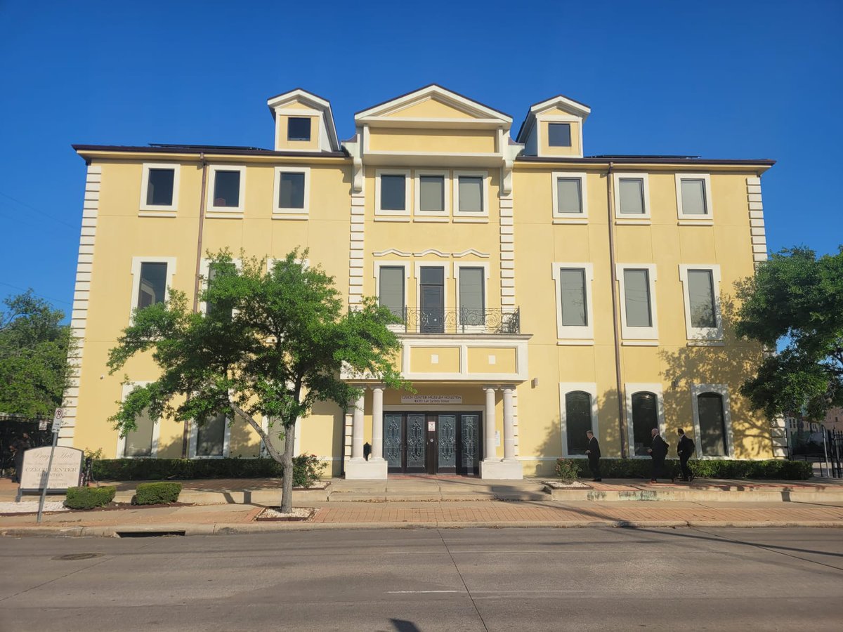 CZinWashington's tweet photo. Annual meeting of Czech Honorary Consuls in the USA takes place in Houston, Texas in the Czech Center Museum. Honorary Consulates play invaluable role in the Czech consular network 🇨🇿🤝🇺🇸 https://t.co/uRy1HH97rC