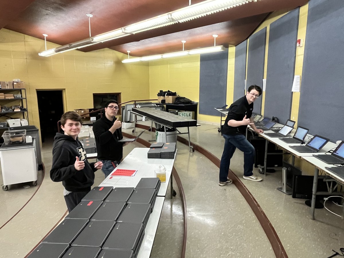 Maconaquah Tech tweet media