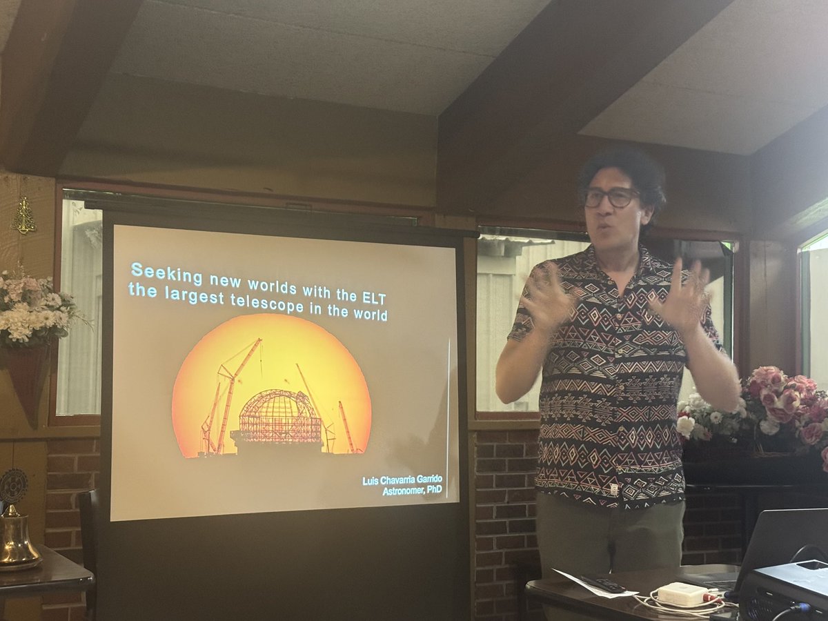 4SeasonsRotary's tweet image. Special thanks to astronomer Dr. Luis Garrido for sharing his work with us this week! #Peopleofaction #RotaryGeek 💙💛 #adventureinservice #themagicofrotary