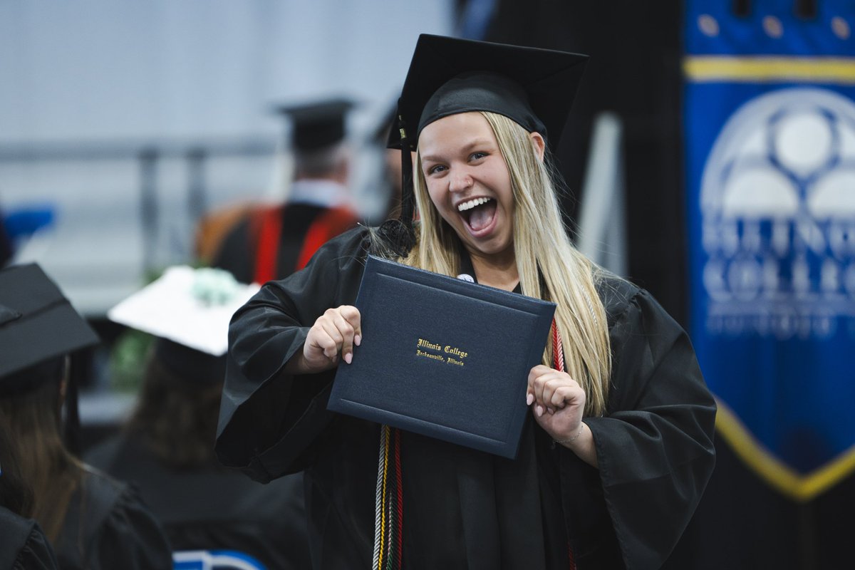 ictrueblue's tweet photo. We are ONE MONTH away from celebrating our 2025 #IllinoisCollege Graduates! RSVP for Commencement Weekend and learn more about the events happening at https://t.co/UqRTgIgn1n #ICGrad https://t.co/GrpQqygBaz