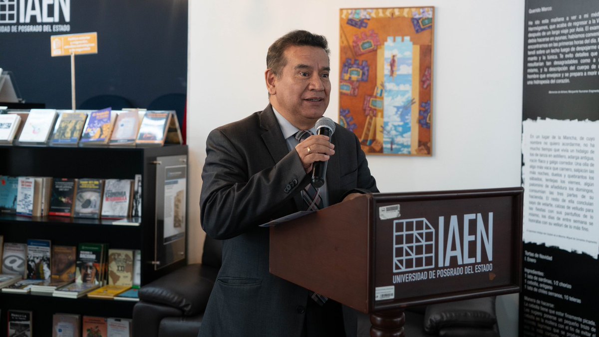 IAENUniversidad's tweet photo. 📚 Reflexión y análisis para el presente del país. Así se vivió la presentación del libro “Tiempos de incertidumbre: desafíos para la dirección pública del Ecuador”, una obra escrita por nuestras docentes la Dra. Irma Jara y la Dra. Jenny Cedeño. https://t.co/DTmY0YEAV2