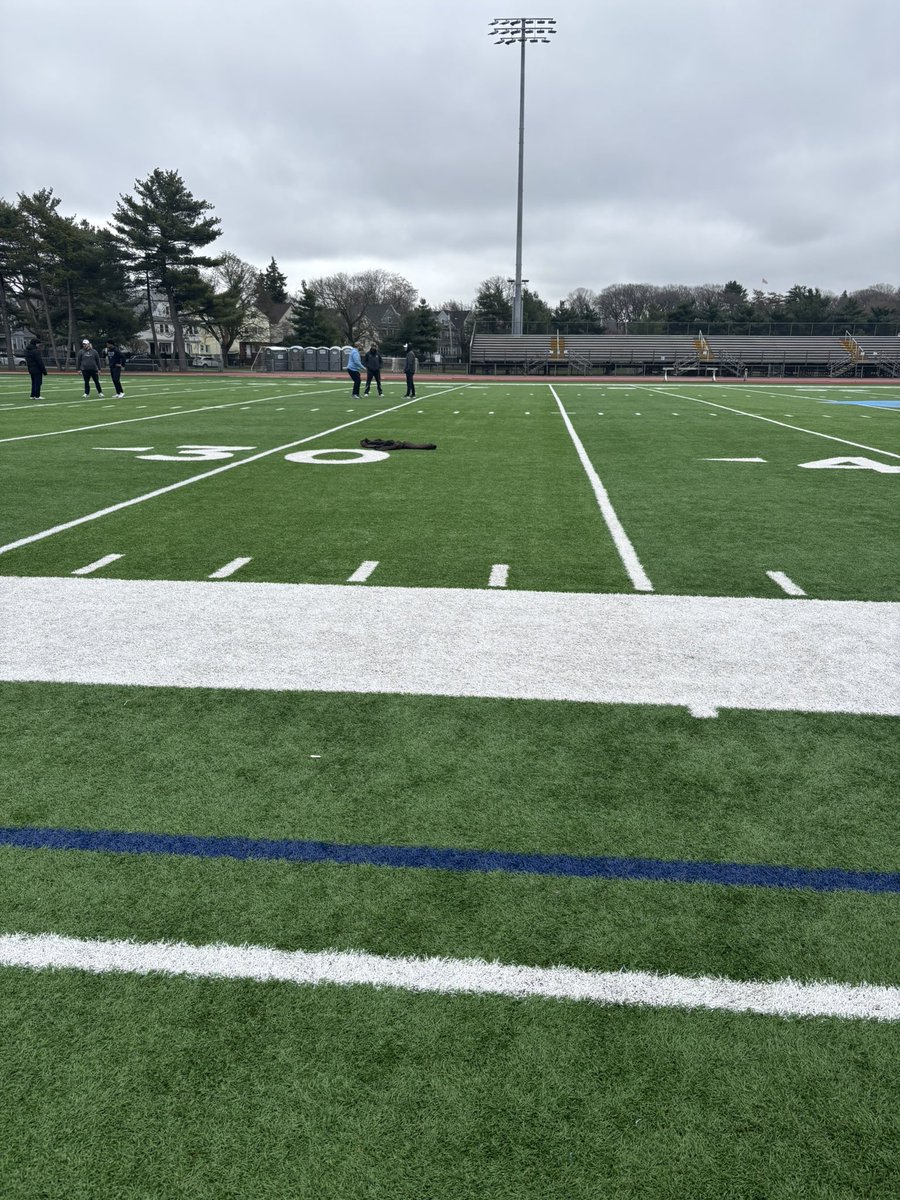DeclanG51's tweet photo. Thank you @Coach_Lopes and @CoachCivs for inviting me to practice and showing me around campus https://t.co/gcCrI2dfxy