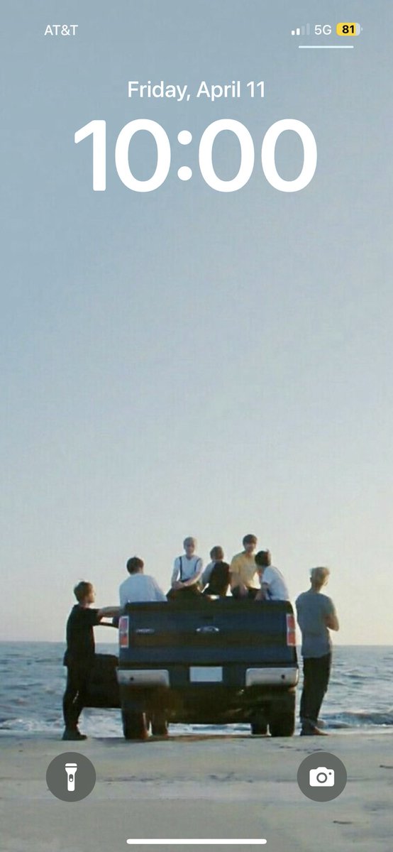JOONSWEED's tweet photo. something feels off today. 

#HYYH https://t.co/9NEho8I3v0