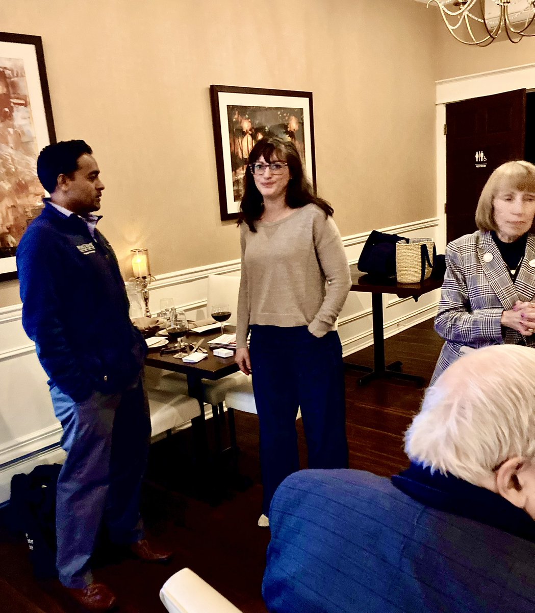 SanjaySReddy's tweet image. Thanks to @POMA_DOs district 4 for a warm welcome. Great evening meeting this fantastic group, and sharing a bit of @FoxChaseCancer history with them. Looking forward to building this connection to better serve the communities #cancercare needs! @JeffreyFarma @FoxChaseSurgOnc…