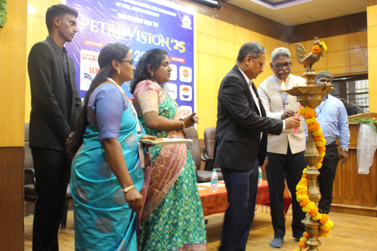 spe_auact's tweet photo. Welcoming the Visionaries | Petrovision’25
We are deeply honored to welcome Mr. S. Bharathan, Director - Refineries, HPCL, as the Chief Guest of Petrovision’25, the flagship technical symposium of SPE AUACT. https://t.co/3S1z4d1uHH