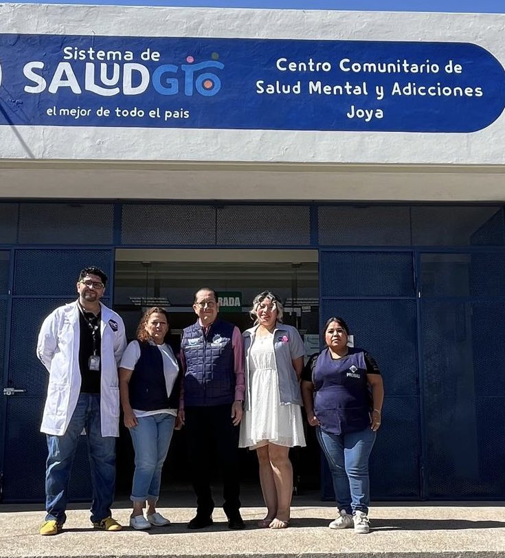 DrGabrielCortes's tweet photo. En #Cecosama contamos con servicios de salud mental de primera calidad para ti y tu familia. 

Agradecemos profundamente a nuestros compañeros por su dedicación y compromiso en brindar lo mejor de sí cada día.

@LibiaDennise @gobgente https://t.co/2NOp8kjsty