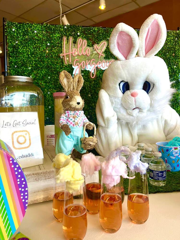 Available Sunday April 13th 9am-3pm

MainLineEasterBunny.com 🐰🩷🐣

610-715-9091