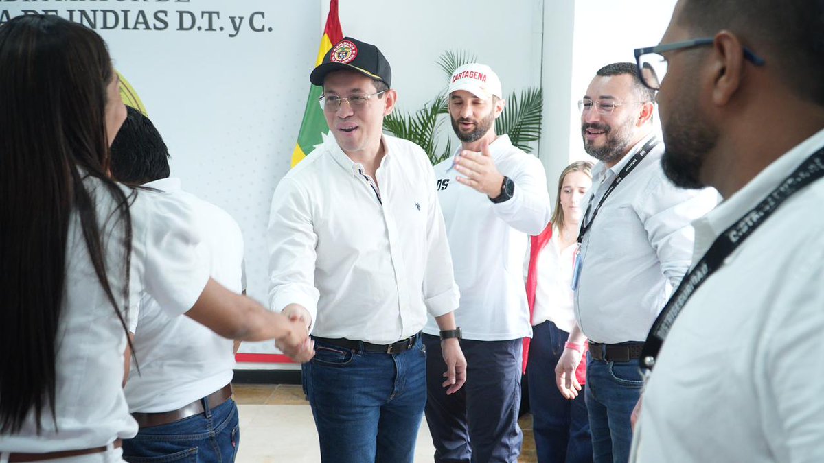 MinInterior's tweet photo. #SeguridadCiudadana 🤝🏻 | El viceministro general, @JaimeBerdugoP, se encuentra en la ciudad de #Cartagena, haciendo seguimiento al convenio 2306 de 2024 suscrito entre #Fonsecon y @distrisegctg, con el objetivo de fortalecer la seguridad de las y los ciudadanos y de quienes visitan #LaHeroica. 🇨🇴