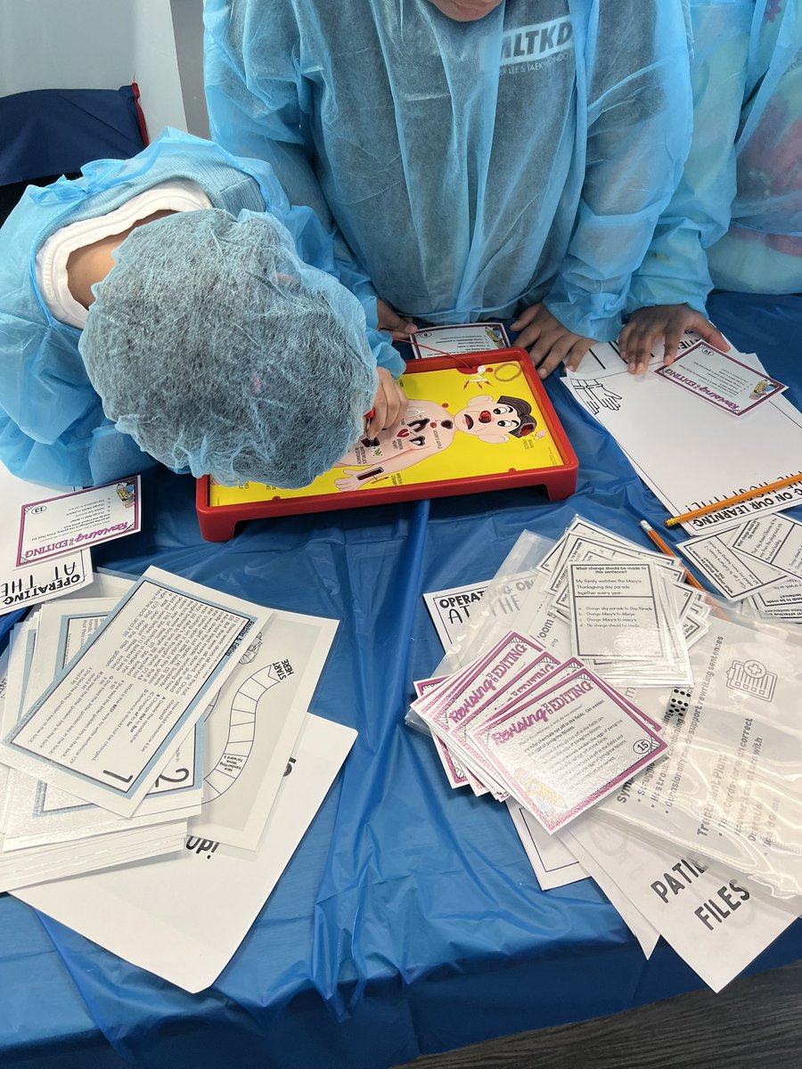 We scrubbed into STAAR Blitz today in 4th grade! <a href="/lisastewardRISD/">Lisa M. Steward, M.Ed</a> #RISDBeTheOne