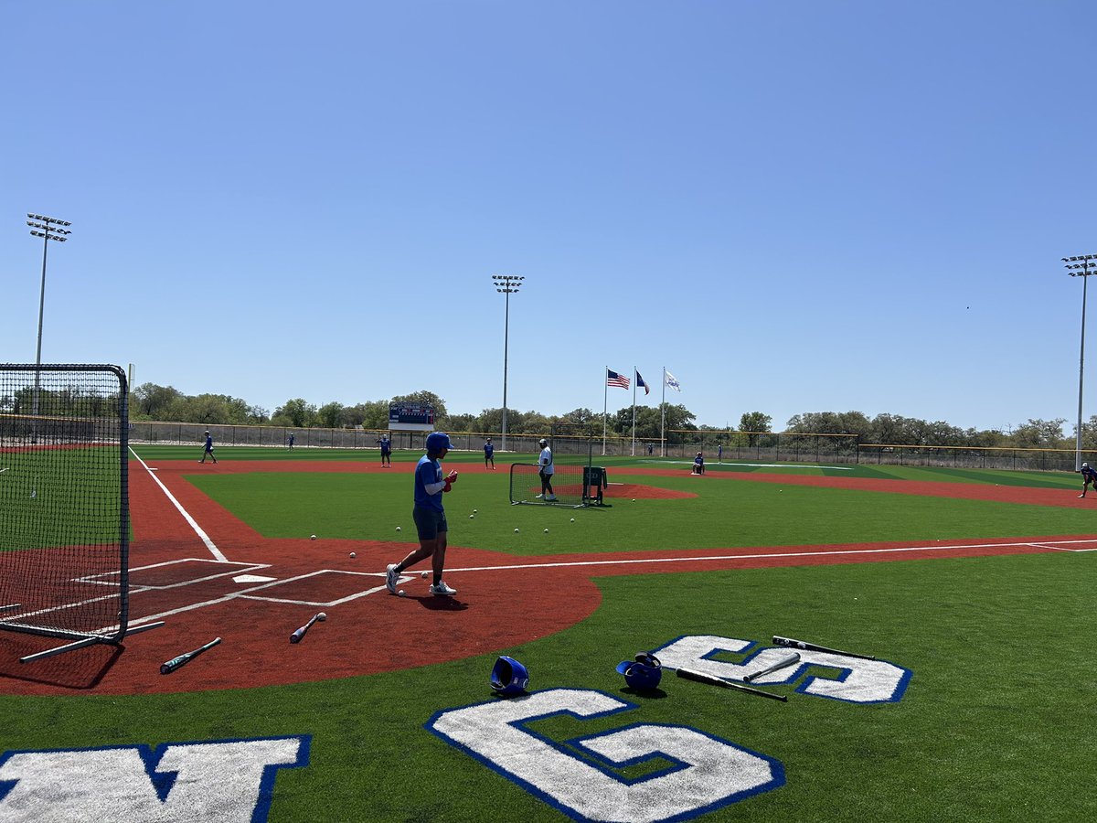 Natalia Baseball tweet media