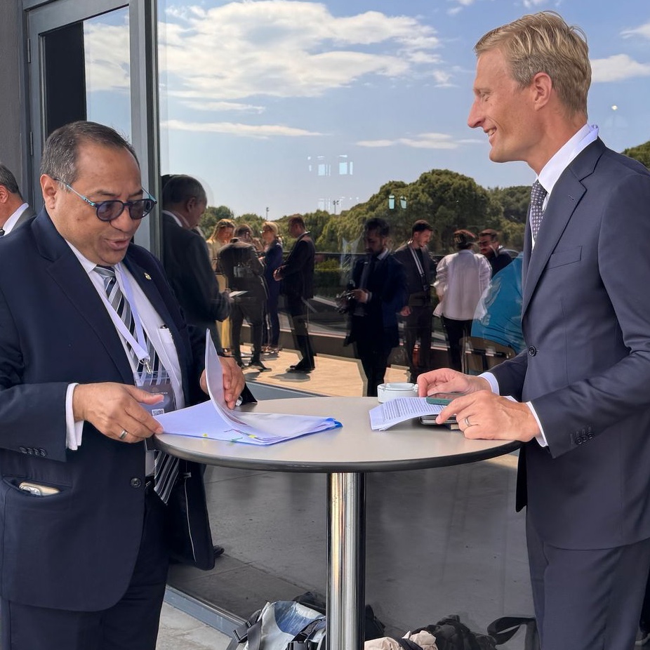 MinexGt's tweet photo. En el marco del foro @AntalyaDF, el Viceministro de Relaciones Exteriores Julio Orozco se reunió con @CarlSkau, Director Ejecutivo Adjunto de @WFP, para abordar asuntos de la cooperación hacia 🇬🇹.
#meet4diplomacy #adf2025 #thinktogetheracttogether https://t.co/fp7zTaAtHf