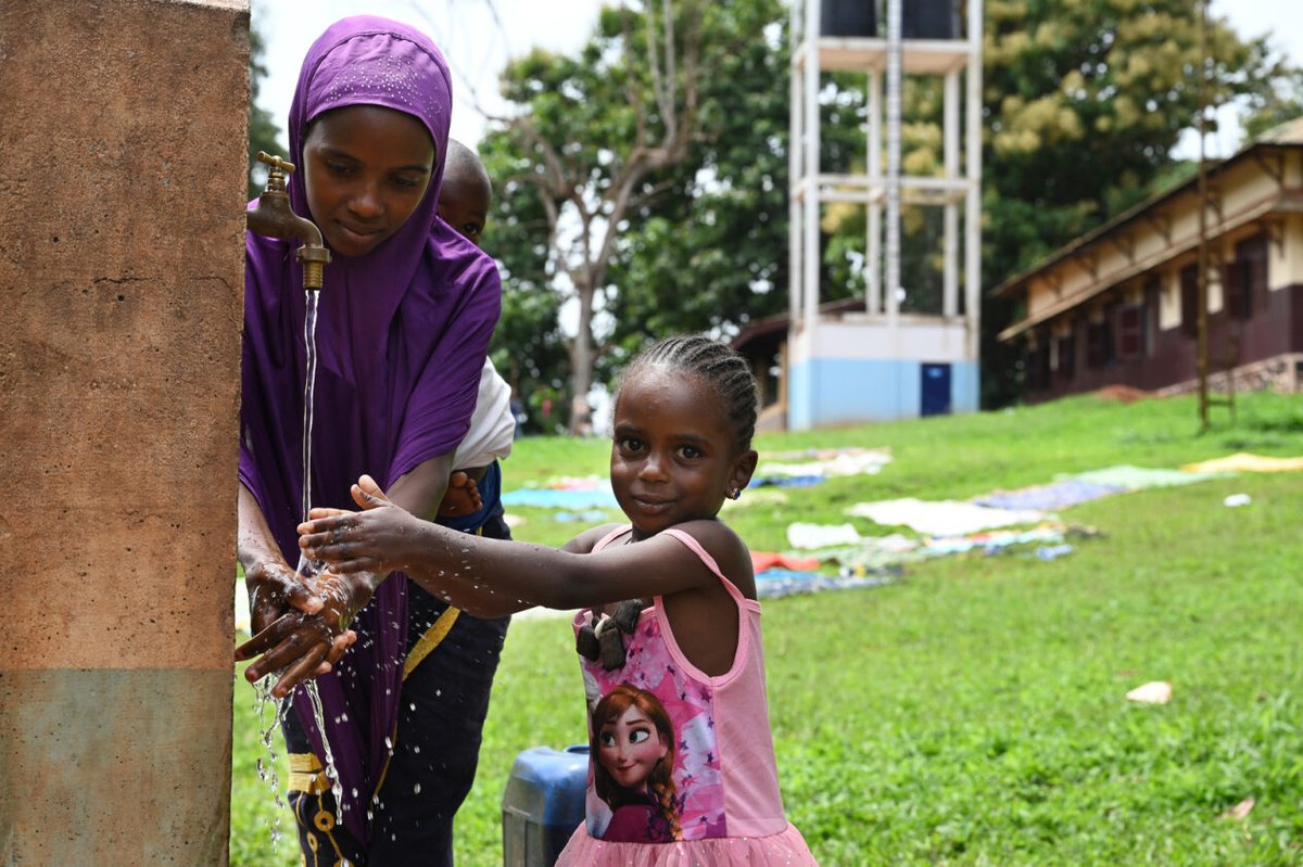 unicefcameroon's tweet photo. "Access to drinking water &amp; sanitation is fundamental to the well-being of children &amp; communities." - @NPerraultUNICEF. Proud to support Cameroon's National Water Policy! 🌍#CleanWater #WaterForAll #WaterSanitation #UNICEF #Cameroon2035 https://t.co/F87FilfZM8