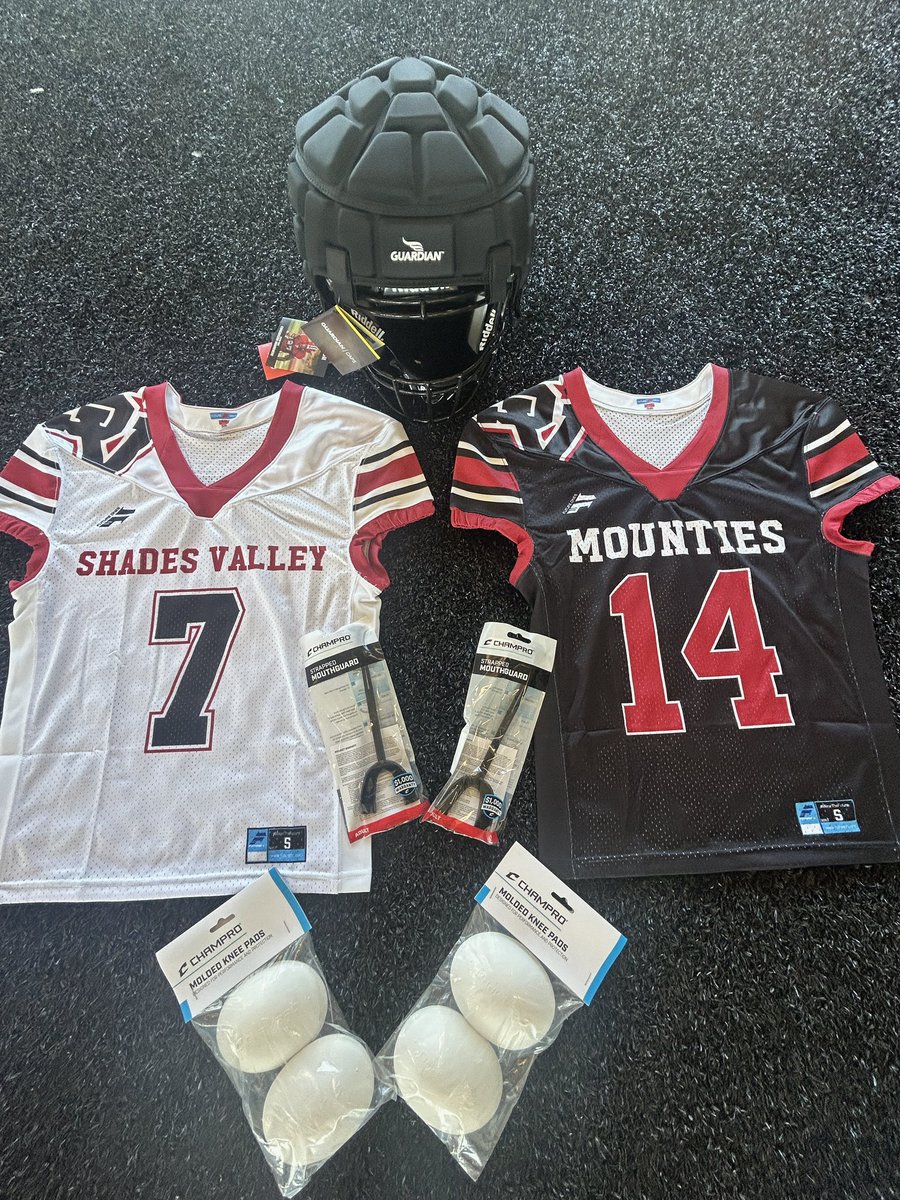 CoachBates7's tweet photo. SV🏈: Spring Practice is approaching..Thx to @future1sjerseys for keeping safety 1st with our Guardian Caps and any/all equipment needed. Then they sent us new PRACTICE, yep PRACTICE JERSEYS! May 5th……..
@ShadesValleyFB @svmounties 
⚫️GoMOUNTIES⚫️ https://t.co/X1mYBaZ8es