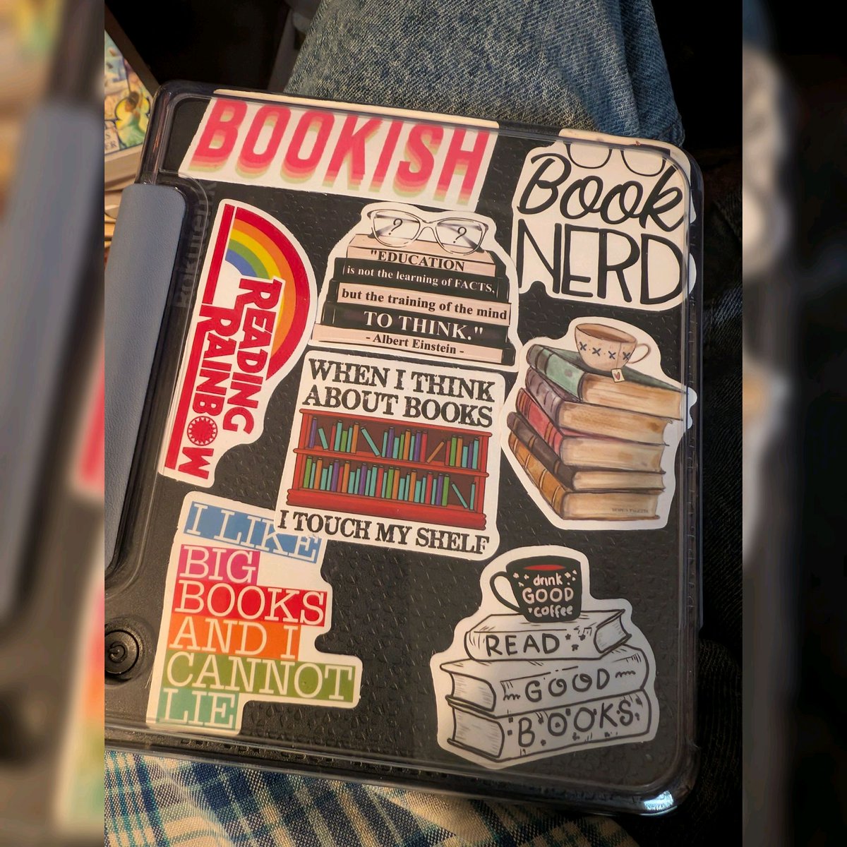 Stickers for my #Kobo. I've had them for a couple of weeks and thought I shared it already, but I don't think I did lol 

Currently reading: The Secret Garden by Frances Hodgson Burnett