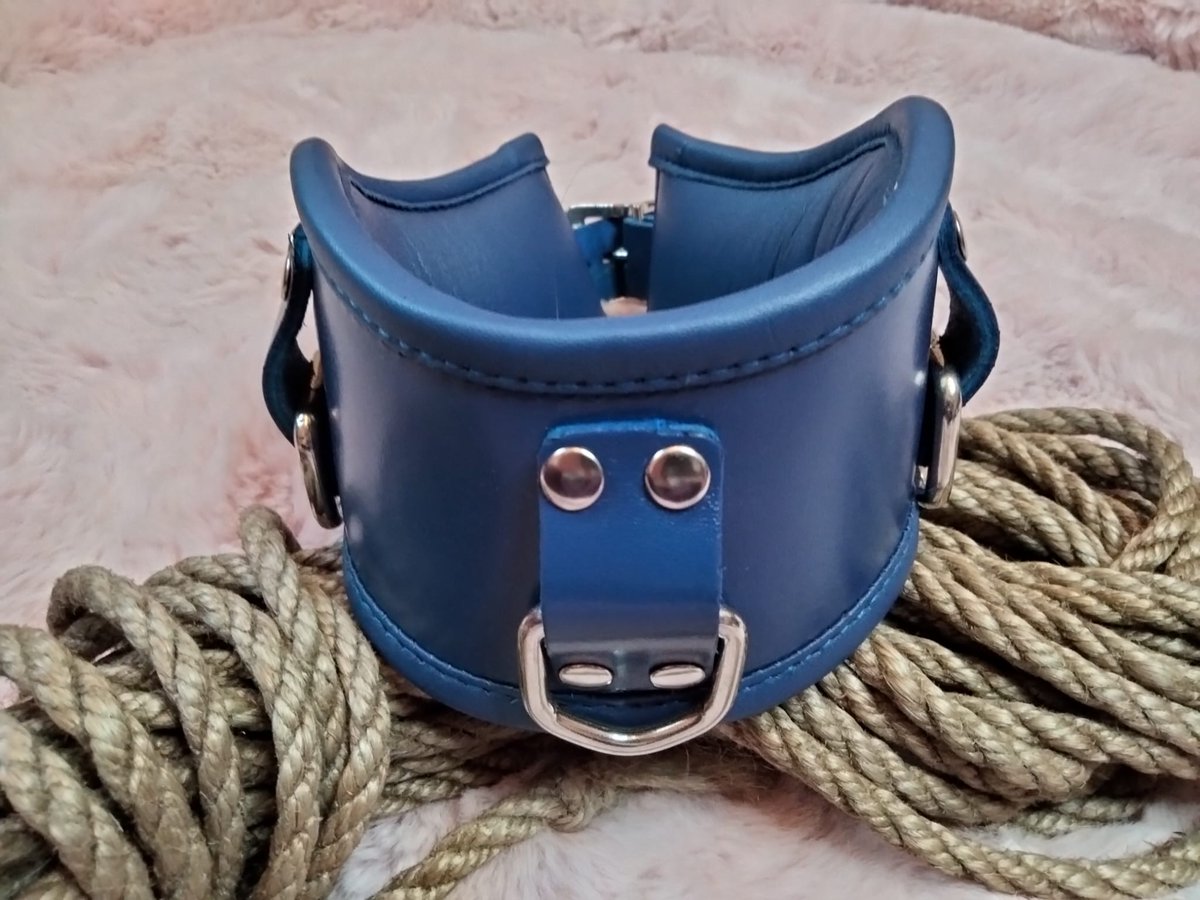 BearBiteBondage's tweet photo. โจ Protocol, posture, and a pinch of pride.
Find all the choices available at @BBBAltFetBazaar this Sunday!
DM to explore the range. Your D/s will thank you. ๐
#BearbiteBondage #ProtocolPerfection #CollaredAndProud #ServiceInStyle #PostureGoals https://t.co/IIWnv8PQl8