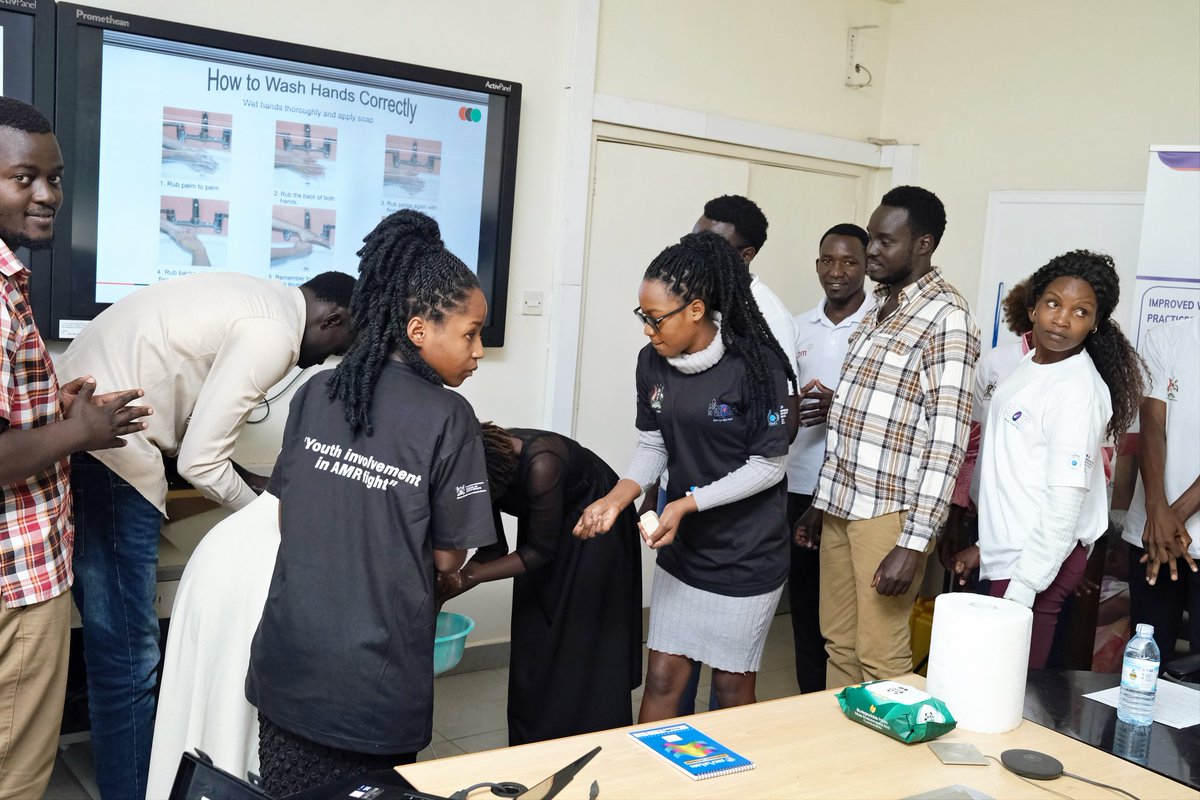 bulafudouglas's tweet photo. Today, I had the privilege of engaging fellow young people on how to prevent Antimicrobial Resistance (AMR) through Water, Sanitation, and Hygiene (WASH).  Grateful to @Rohoket Health for funding and @MakSPH and @UYCAS256 for leading the implementation. https://t.co/2iLsyX0jk3