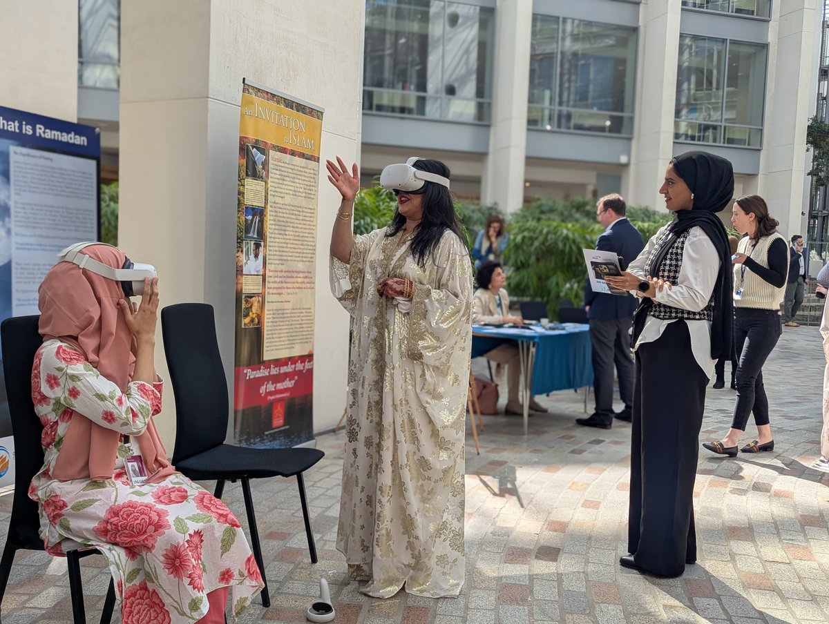 ExhibitionIslam's tweet photo. Islam Exhibition at British Airways Headquarters – A Journey Through History and Culture

An inspiring Islam Exhibition was held at the #BritishAirways HQ in London, in collaboration with #ExhibitionIslam. https://t.co/rV71nuKGVa