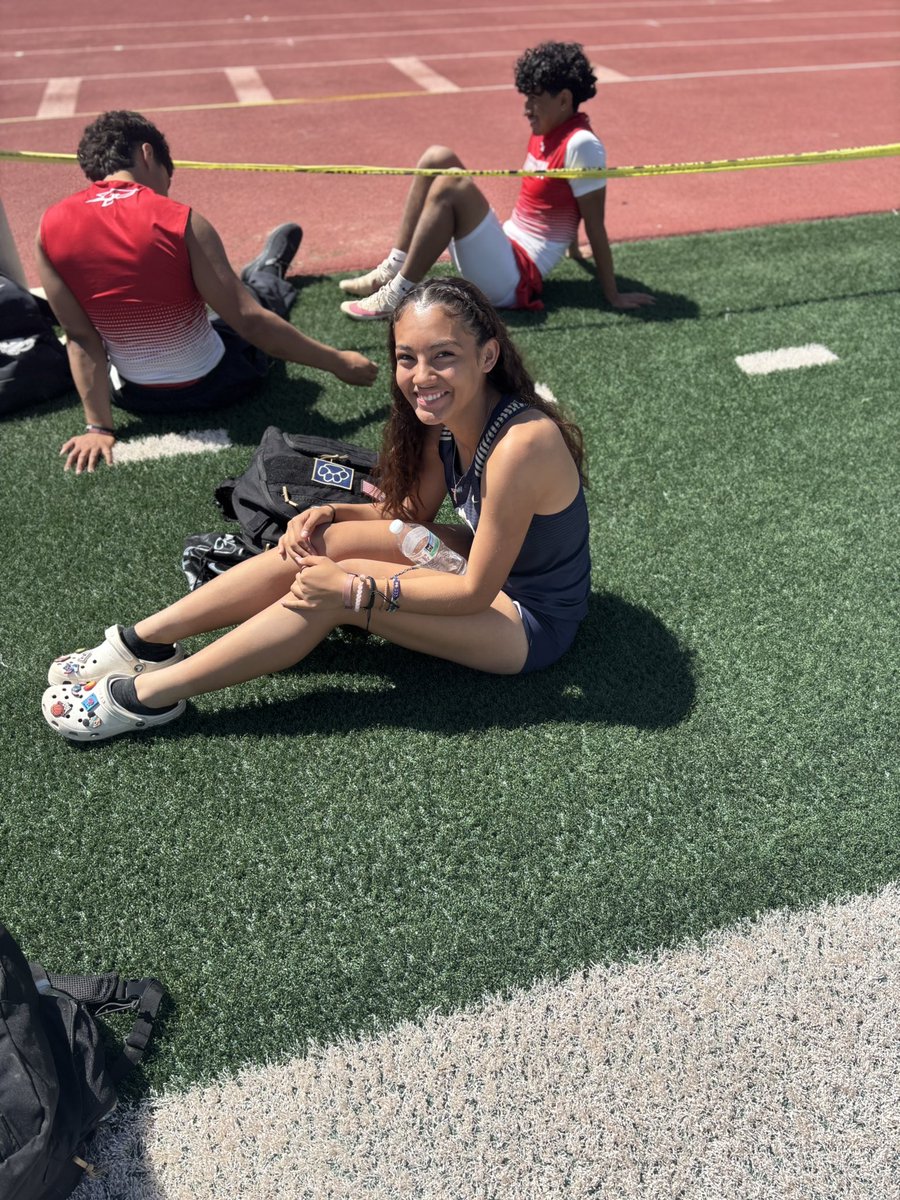 LunaDrLuis's tweet photo. Destiny is moving on to Regionals as she finished 4th in a tough Triple jump. On to Regionals @FabensISD @RogelioSegovi13 @CoachBlair8282 @Orlando64231957 @SublaskyDavid https://t.co/7Q1Ccf0zXf