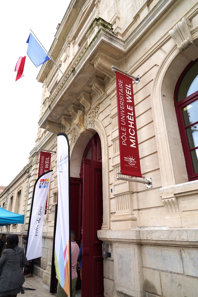 Quelle joie à #Sète d’inaugurer ce jour le pôle universitaire Michèle Weil qui permet à près de 400 étudiants de suivre des formations variées et porteuses d’avenir, en lien direct avec les besoins du territoire. Notre ambition collective se tourne vers la jeunesse &amp; l’avenir !