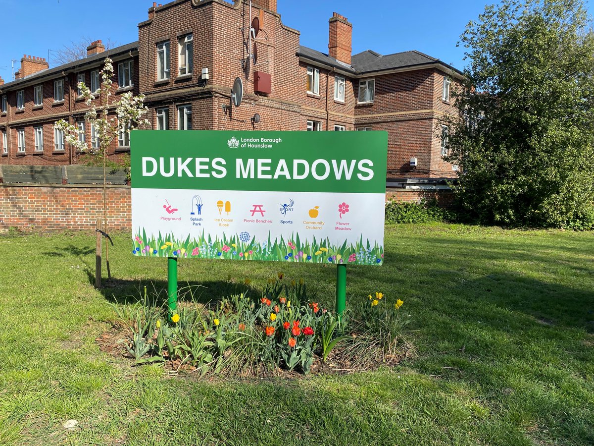 This week whilst on patrol PC Yonta, PC Storey and PC Jones have found a potential new recruit! 👮

If you see Anti-Social-Behaviour in your area contact 101 for non-emergency or 999 in emergency. 🚔 ☎️