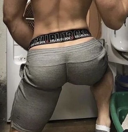 Random_n0's tweet photo. I really need a dick https://t.co/33CzSwuX7S