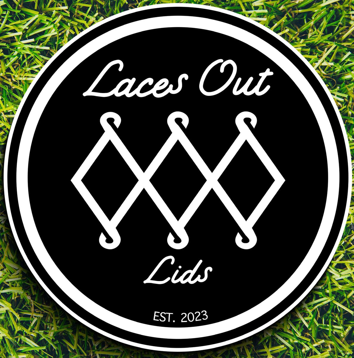 LacesOutLids's tweet photo. Big weekend plans? I know what we are doing! https://t.co/C7VvTL0rAs
