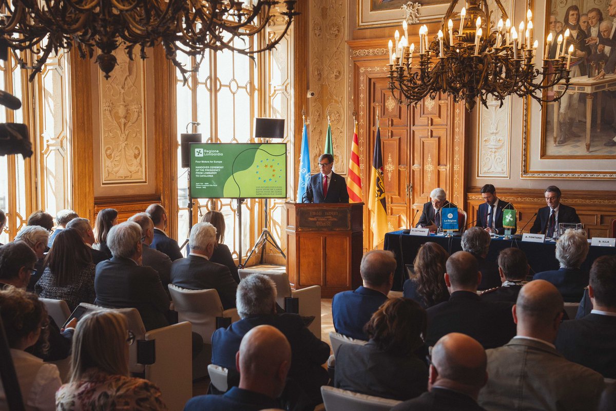 salvadorilla's tweet photo. Europa som tots, també les seves regions, com Llombardia, Baden-Württemberg, Alvèrnia-Roine-Alps i Catalunya, i aquest esperit ha d'estar present a la governança de la UE. És l'actitud que proposo i a la que em comprometo des del Govern i la presidència dels '4 Motors d’Europa'. https://t.co/dlTLepIIMI