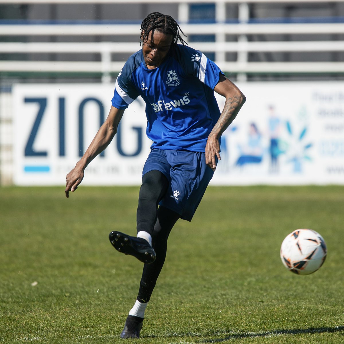 Wealdstone FC tweet media