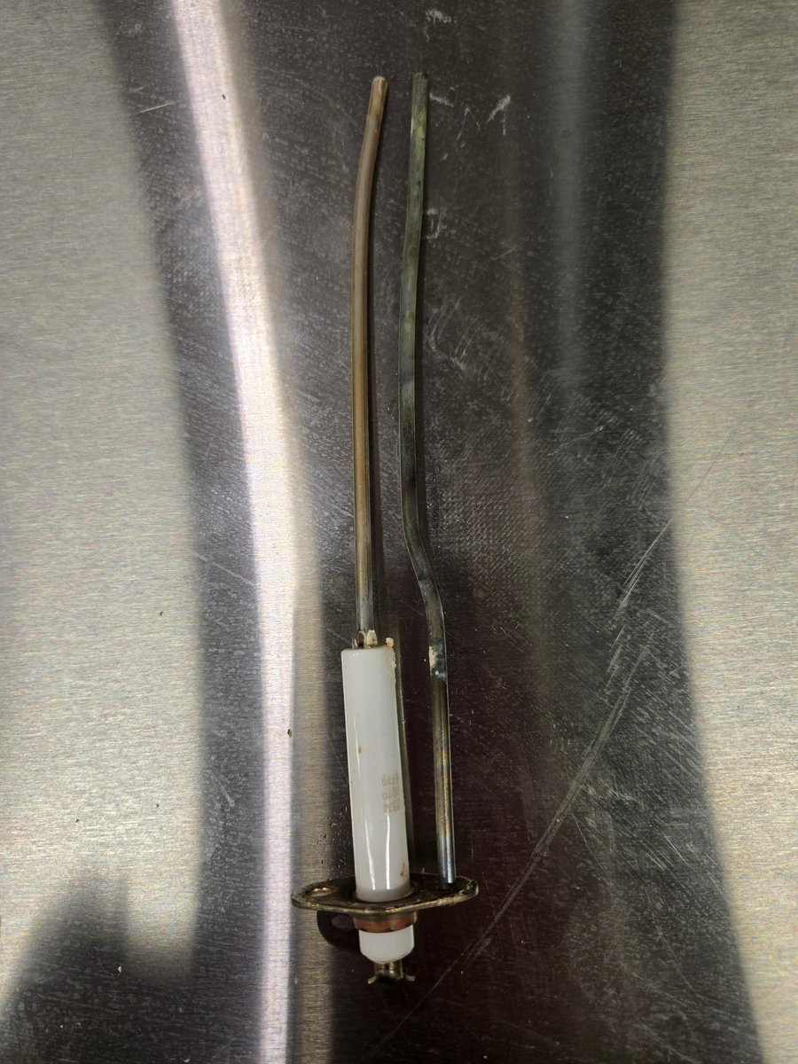 JoeHungloRedux's tweet image. Needs a new flame sensor, bud!

It's warped and outputting less than 2 micramps, the bare minimum to rectify the flame and keep the gas valve open.

#ServiceTechLife