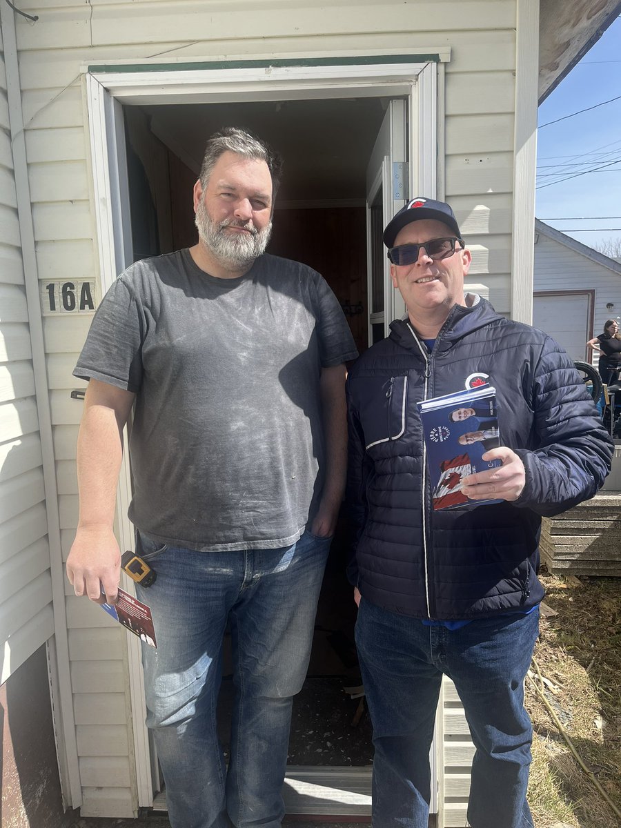 stephenkent's tweet image. Thanks for your support, Adam!  🙏🏼 

#AllInForAvalon #BringItHome #Avalon #CanadaFirst  🇨🇦