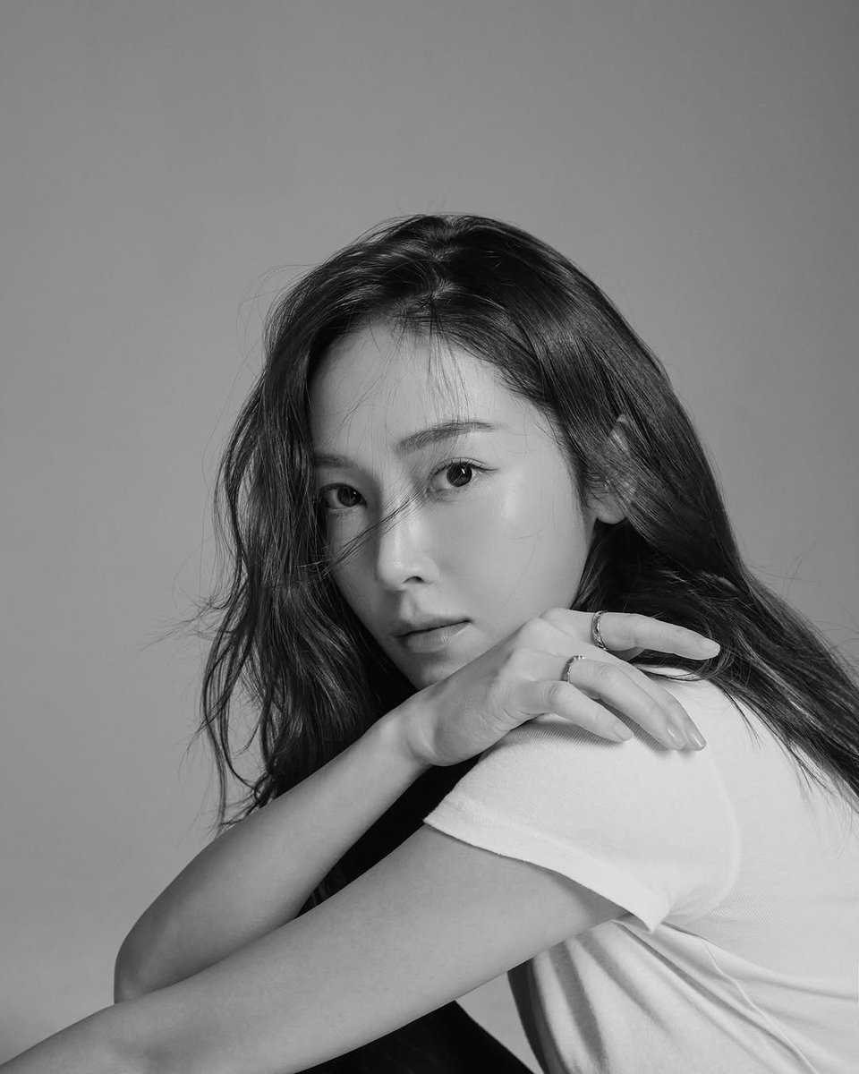 GR26Sic18's tweet photo. #JESSICAJUNG 🖤 https://t.co/dwZV6FqUcP