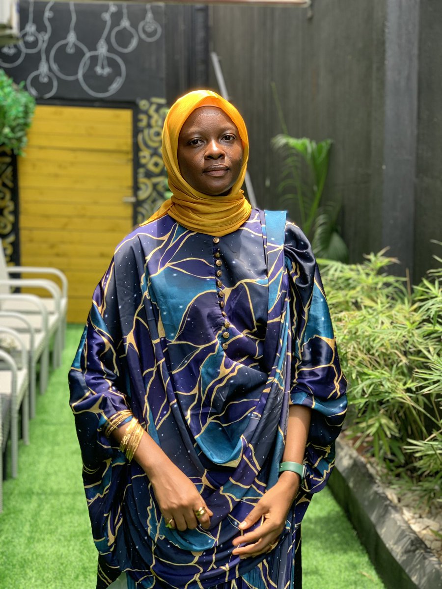 D_khayr's tweet photo. Jummah Mubaraq! 
Two-piece 👗: @PearlsByRay 
🧣 : @RaanaEssentials 
💍 : @shopveba https://t.co/XNFSUZ44X3