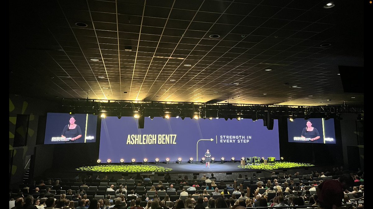 CoxHealth's tweet photo. We're so proud of our own Ashleigh Bentz, who shared her "Living Without Limits" story at @Biz417's Think Summit today! See more on her journey here:
#Biz417 #417ThinkSummit #EventForBusiness
https://t.co/UOzJWZzxjx https://t.co/FEtWRinmKf