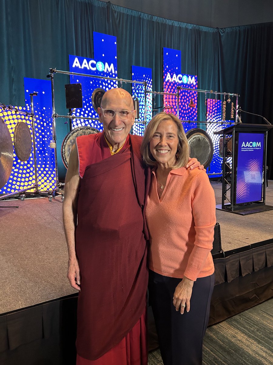 SRidge's tweet photo. So privileged -blessed really - to meet this amazing human, Dr Barry Kerzin, also the personal physician to the Dalai Lama. Talked about compassion and how meditation gives you courage, courage to stand up. 🙏 #EducatingLeaders25 https://t.co/0KY9rnks5z