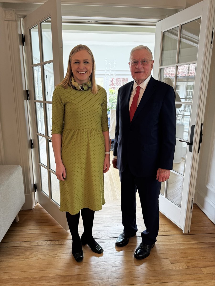 Great in-depth security discussions with Finnish Foreign Minister ⁦<a href="/elinavaltonen/">Elina Valtonen</a>⁩. Brilliant and Finland is fortunate to have her and we are fortunate to have Finland as an ally.