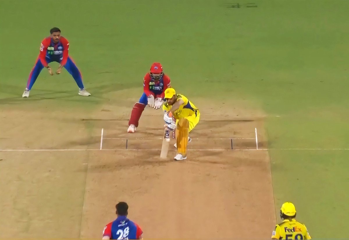 Thalavenger's tweet photo. BREAKING NEWS: Thalavenger reports himself after twitter user CSKlaasen8467 asks CSK fans to ban Thalavenger and Thalaiban. 

Reports suggest that the mass report is slow like Thalavenger idol’s strike rate today (25) and is expected to be completed in 2060.

More to follow. https://t.co/kaJD2KrKJZ