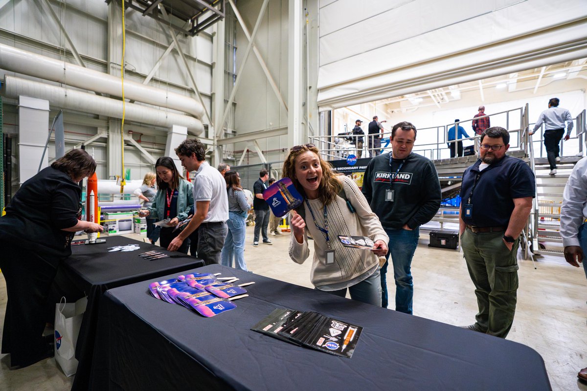 Employees at <a href="/NASA_Marshall/">NASA Marshall</a> got a sneak peek of the Orion stage adapter for Artemis II and III.

The adapter is the final piece of SLS hardware that will soon make its way to <a href="/NASAKennedy/">NASA's Kennedy Space Center</a>, marking continued progress towards the stacking of the rocket.

🔗 go.nasa.gov/3Rh6gUd
