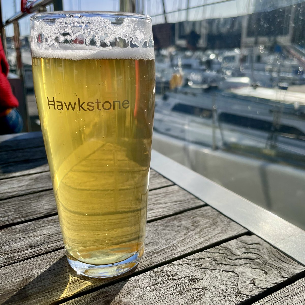 eduardsv's tweet photo. @ThatBloke77 Well, cheers! 🍻 https://t.co/M5n4ui163X