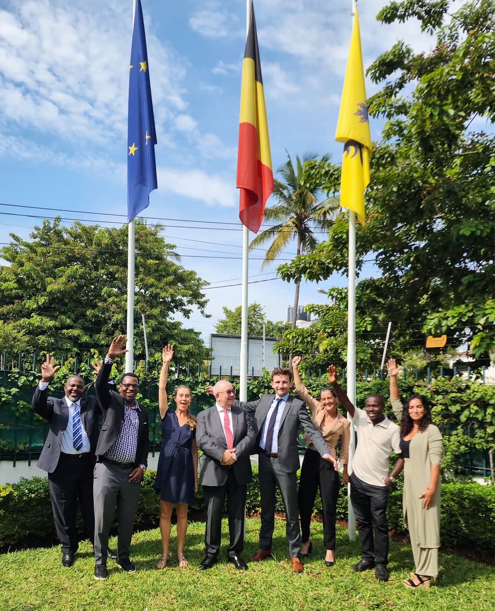 BelgicaMozambiq's tweet photo. Visita estratégica de alto impacto! O Embaixador Paul Jansen, residente em Pretória, esteve em Maputo para reforçar os laços 🇧🇪🤝🇲🇿. Cada encontro foi uma oportunidade de fortalecer parcerias e impulsionar o desenvolvimento bilateral.

#TeamBelgiumInMoz #DiplomaciaBelga https://t.co/aARHdKjLpo