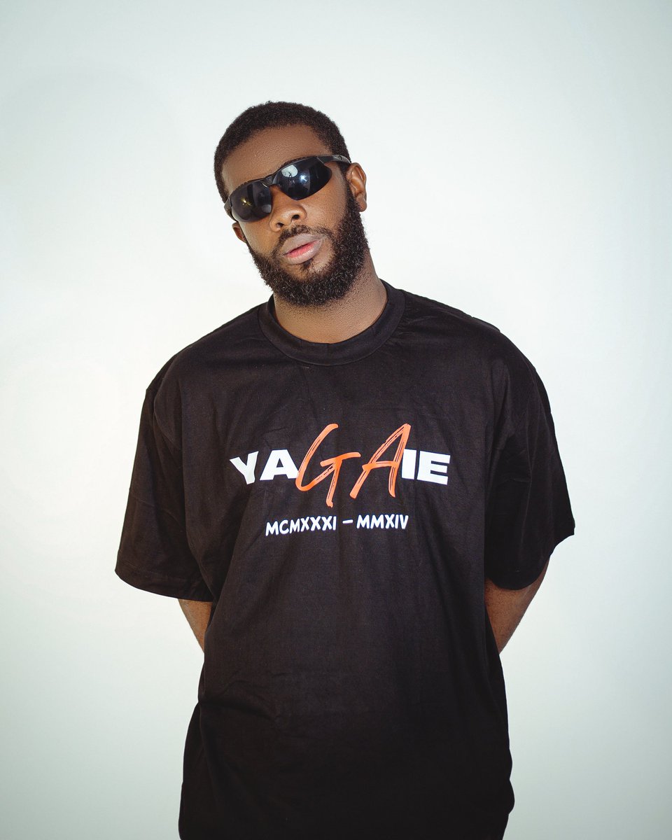 yagaie_'s tweet photo. YAGAIE SS2 TEE IN WHITE

Size: L, XL, XXL, XXXL

Available for purchase on our online store 
.
.
.
.
.
.
🙂‍↔️: @OD_WrlDD 
📸: @_dg_shots 

#shopyagaie #yagaieclothing #clothingbrand #notjustabrand https://t.co/N7QMbs5ic0