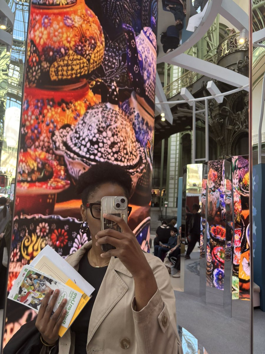 jennifer_eld's tweet photo. Festival du Livre de Paris avec Leïla Slimani, Prix Goncourt 2016 https://t.co/G6mThohAUY