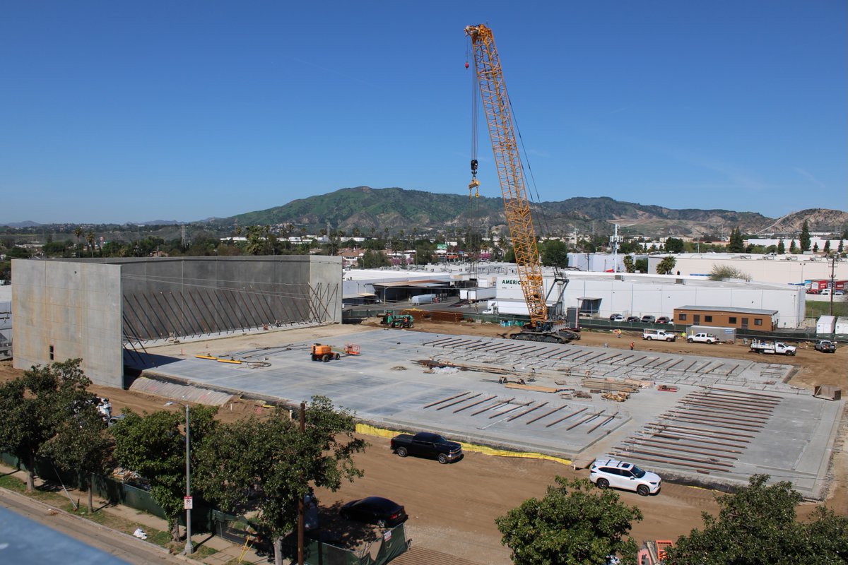 sylmarstudios's tweet photo. 🎬 Expansion alert!
TWO new 20,000 sq. ft. sound stages are coming soon — right across from our main campus!

📍 Inquiries now open on our website.

#FilmProduction #SoundStage #SetLife #ComingSoon https://t.co/AOxNuWNW5v