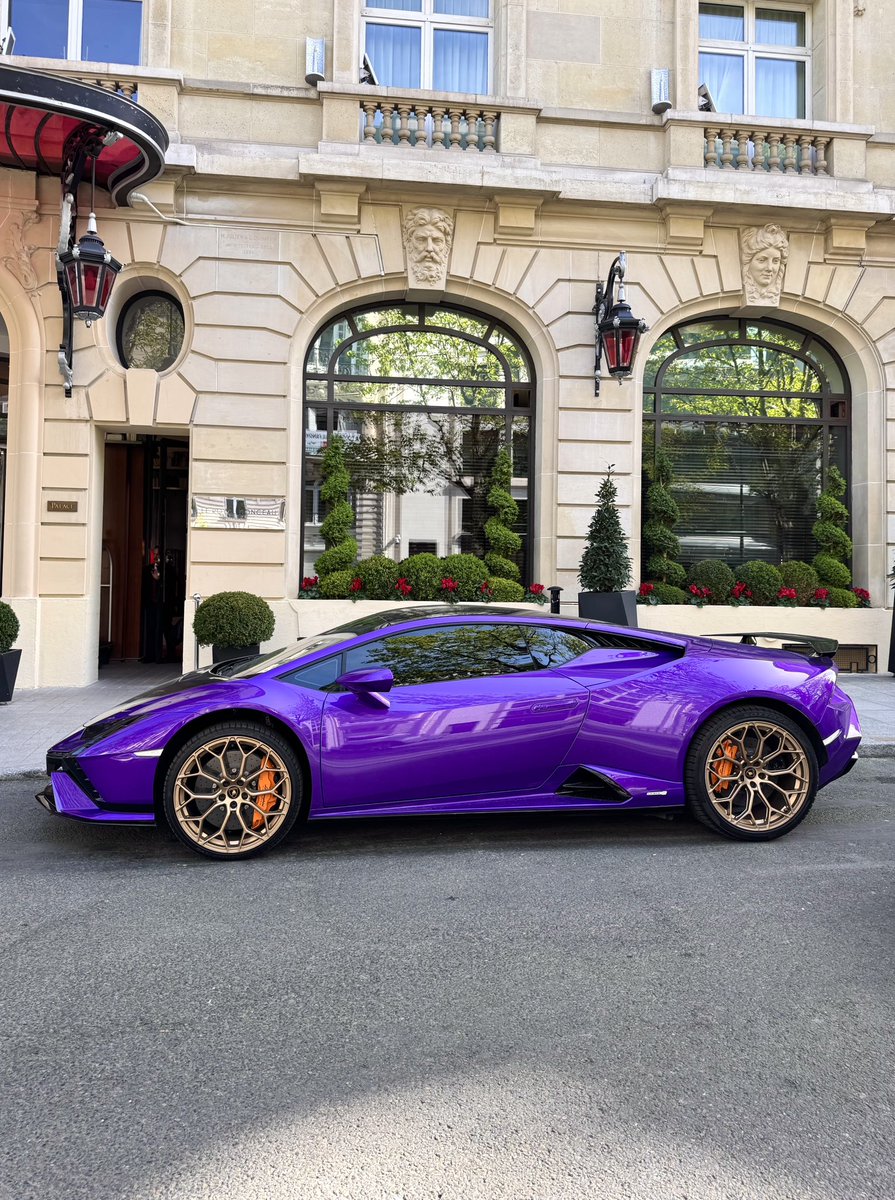 #Lamborghini Huracán LP640-2 Tecnica
Bonne soirée 😘