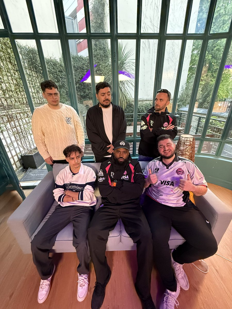 CAST SPECIAL CE SOIR EN DIRECT DES LOCAUX ENNEMIS AVEC FUGU

ON VA POUVOIR LES TAUNT EN LIVE ENTRE CHAQUE ROUND OU MAP

LIEN HABITUEL 😄