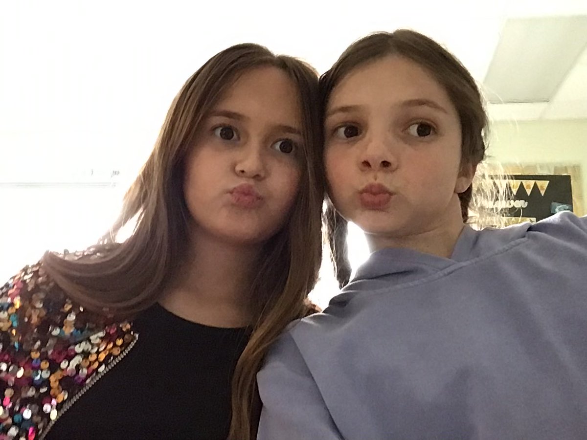 lynch3a's tweet photo. So cute, so silly! https://t.co/Tnfa2asfXO