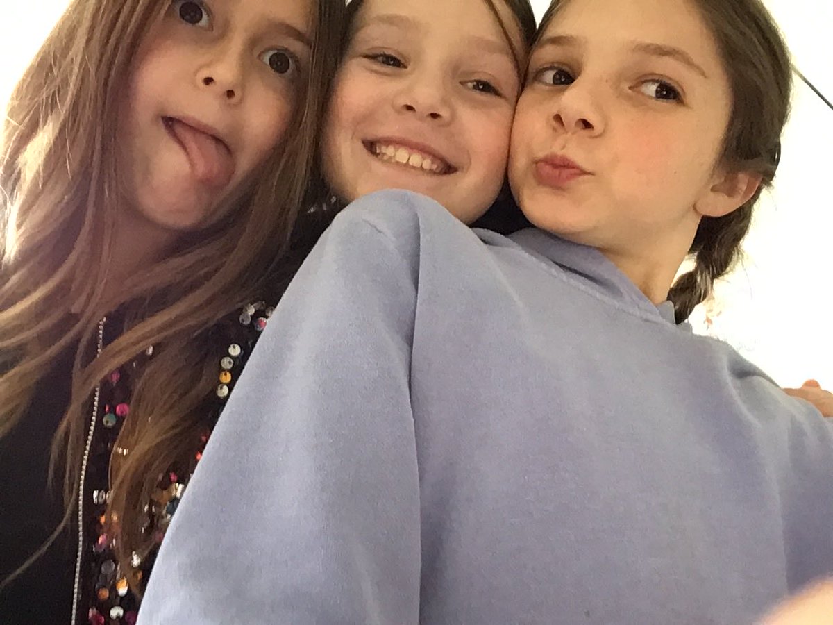 lynch3a's tweet photo. So cute, so silly! https://t.co/Tnfa2asfXO